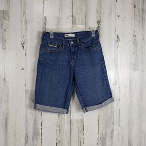 Womans Levi's jean capris size 4